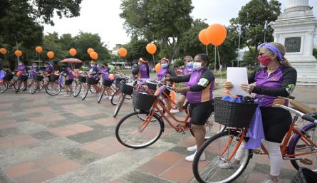 Las bicicletas fueron donadas por la Unfpa. Al cierre del evento se realizó un ciclopaseo. / Foto: Jorge Gutiérrez / La Opinión 