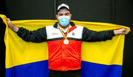  José Sebastián Domínguez Moreno tiene 20 años y vive en Sevilla. / Foto: Cortesía