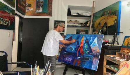 Fernando ya llegó a los 63 años, acumulando en menos de una década experiencia en las artes plásticas. /Cortesía para La Opinión