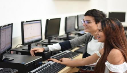  La Ingeniería de Sistemas permitió que el sector educativo se fortaleciera./Foto: cortesía