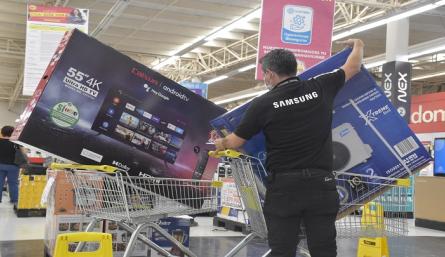 Los cucuteños esperaron la tarde para salir de compras por el Día Sin Iva.