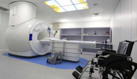 La clínica San José pone en servicio hoy modernos equipos y nuevas salas de atención./Fotos cortesía