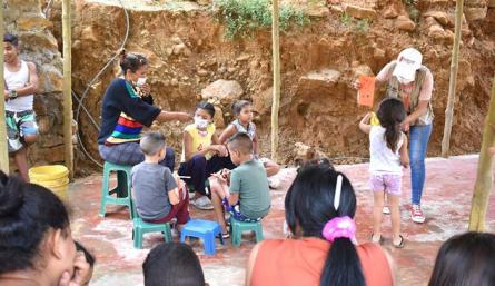 La alcaldía enseña a los niños a separar los residuos desde casa/Foto cortesía