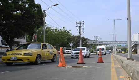 Alcantarilla mortal en la avenida Demetrio Mendoza 