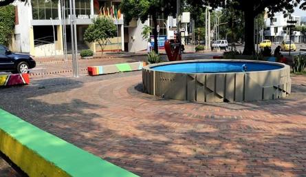 Alcaldía y Corpocero repararon la fuente luminosa./Foto cortesía