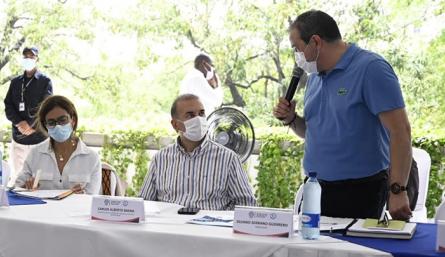 Gobernador Silvano Serrano.