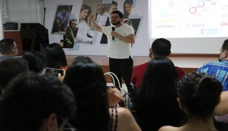 Los asistentes podrán participar en conferencias orientadas a mejorar su perfil profesional./ Foto: Cortesía / La Opinión 