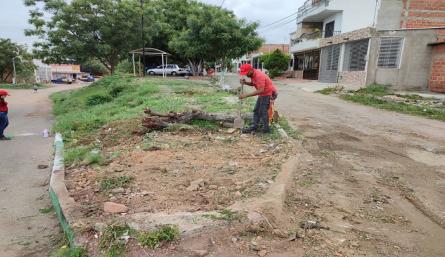 En la última jornada de limpieza del canal Bogotá se logró recoger cerca de 4  toneladas de basura.  / Foto: Cortesía 