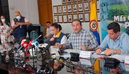 El gobernador Silvano Serrano anunció millonarias vías para Norte./Foto orlando carvajal