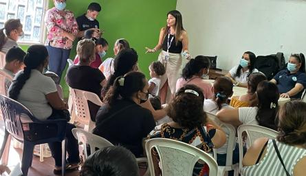 Socialización en el barrio Cuberos Niño.