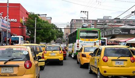A media marcha, así se encuentra la movilidad en Cúcuta./Foto Jorge Gutiérrez/La Opinión