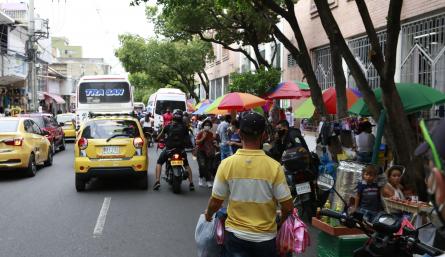 Alcaldía socializará carnetizar a vendedores ambulantes
