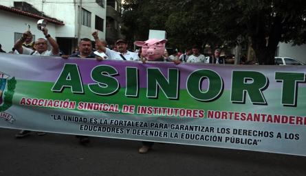 Foro expondrá grave peligro que afrontan maestros en el Catatumbo