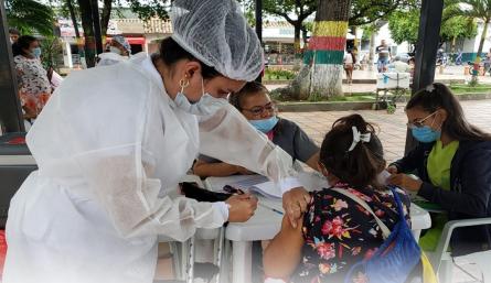 Villa del Rosario toma la delantera  en vacunación contra la COVID-19