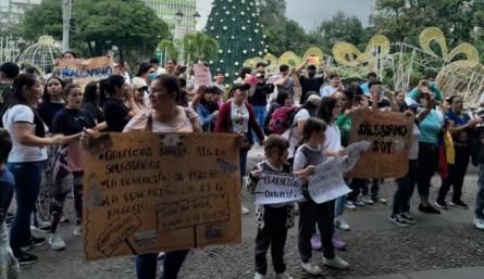 La manifestación se desarrolló de manera pacífica en el parque Santander, frente a la Alcaldía de Cúcuta. / Foto: La Opinión 