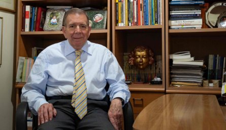 Edmundo Gonzáles Urrutia es el candidato de la oposición venezolana./ Foto: Archivo La Opinión