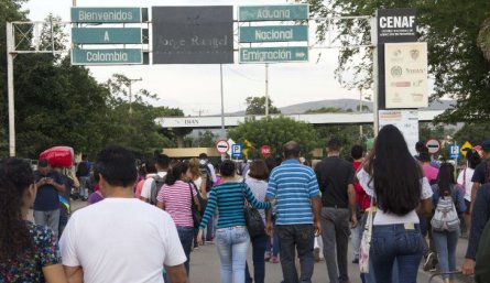 Tanto la red pública hospitalaria como la privada deben prestar servicios de manera inmediata y aplicar medidas de contingencia complementarias./ Fotos: Archivo La Opinión 