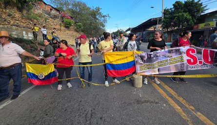 Bloqueo-sector-la-prinmavera.j
