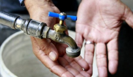 Los problemas en el servicio de agua se debe a la infraestructura antigua de las redes.