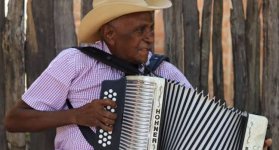 Murió Náfer Durán, juglar vallenato y primer acordeonero de Diomedes Díaz