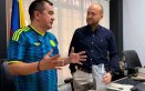 El presidente del Concejo, Edinson Contreras, y el rector de la Universidad Libre, Jorge Armando Yáñez, dialogan en la plenaria de la corporación./Foto: Cortesía