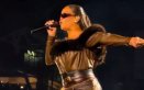 Rihanna regresa a los escenarios tras años de ausencia y sorprende en concierto de Jay-Z