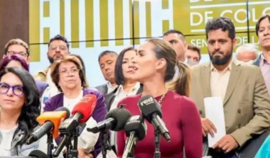 Pacto Histórico propone que congresistas “paguen de su bolsillo” viaje a Cali para posesión de Abelardo de la Espriella