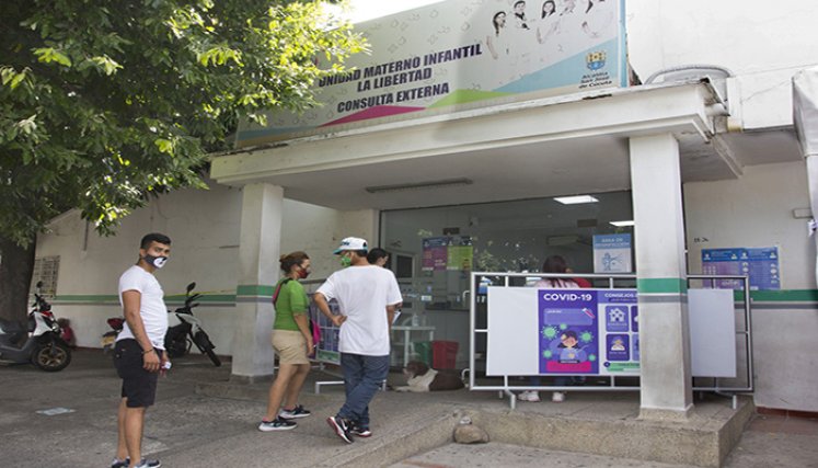 En algunas IPS de Imsalud aún hacen la historia clínica de los pacientes de manera manual, lo que les ha acarreado sanciones.