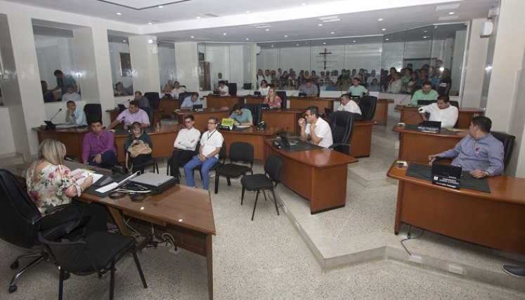 Ocho de los 19 concejales de Cúcuta, reconocidos como el grupo minoritario, firmaron la carta dirigida al alcalde Jairo Yáñez. / Foto: archivo La Opinión
