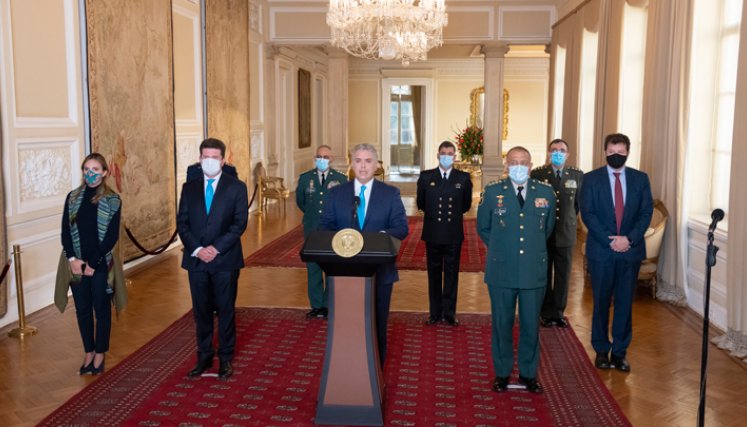 Ministro defensa diego molano 