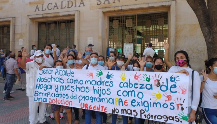 La Liga Municipal de las Asociaciones de Padres de Cúcuta hizo una protesta a las afueras de la Alcaldía para exigir respuestas del PAE/ Foto: Cortesía