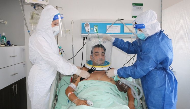 Hospital Erasmo Meoz usa un casco de oxigenación  contra el coronavirus