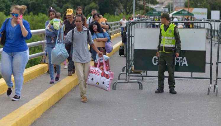 Cierra de fronteras.