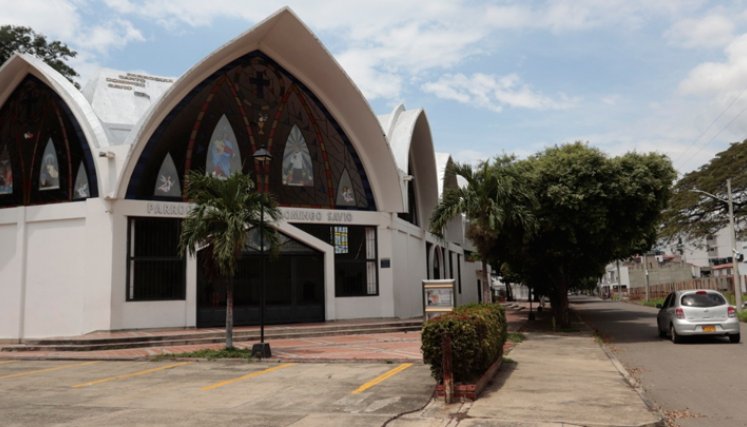 Iglesia Santo Domingo Savio en Cámbulos