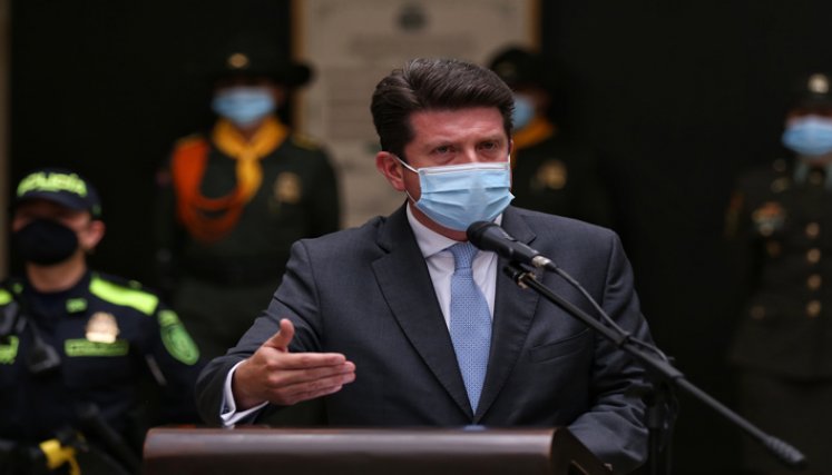 El Ministro de Defensa, Diego Molano dio a conocer la recompensa tras el atentado en Cauca./FOTO: Colprensa