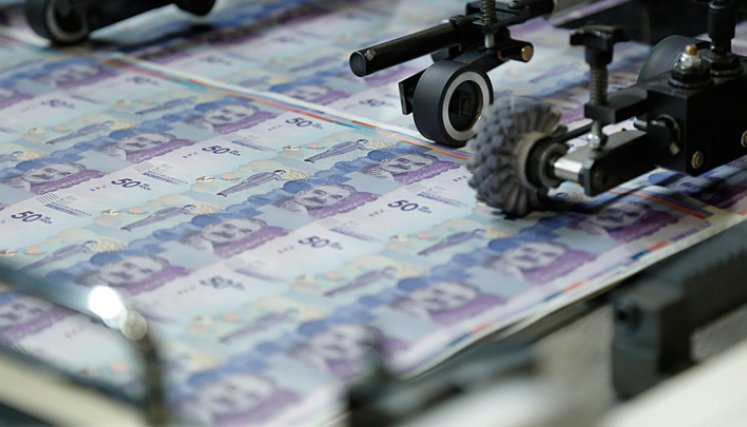 La cartera de Hacienda está dedicada a preparar una propuesta fiscal que consiga unos 15 billones de pesos para el próximo año. / Foto: Colprensa 
