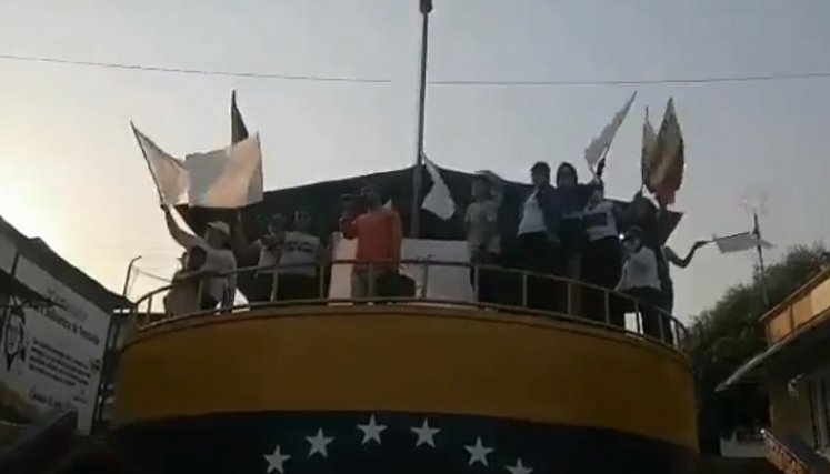 En las últimas 48 horas, más de 3.200 venezolanos han huido de su país por enfrentamiento de las Farc./FOTO: Cortesía
