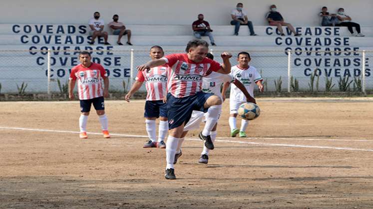 Cancha Coveadse en el barrio San Eduardo.