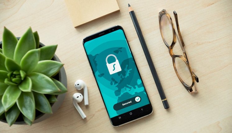 Privacidad de datos de los usuarios.