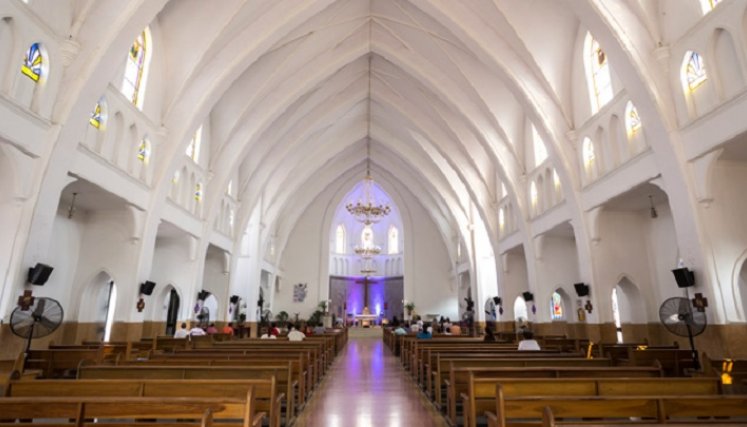 La decisión de cerrar las puertas del templo fue tomada por el párroco. / Archivo/ La Opinion 