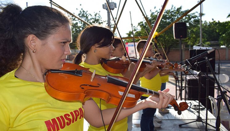 Desde hace seis años llevan impartiendo conocimiento musical, llegando a tener estudiantes de otros países.