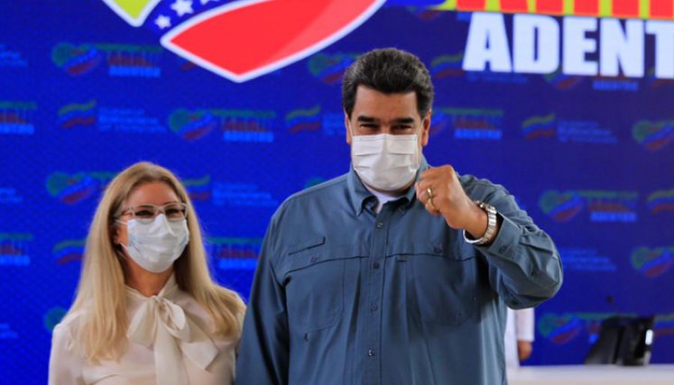 Facebook retiró un vídeo en el que Maduro defiende estas "gotas milagrosas" contra el coronavirus. / Foto: Tomada de Twitter