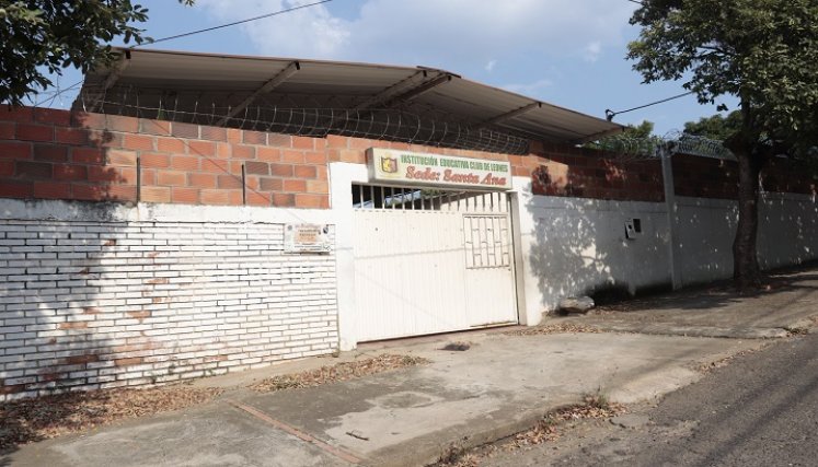 Comunidad pide mayor atención a las condiciones de la escuela.