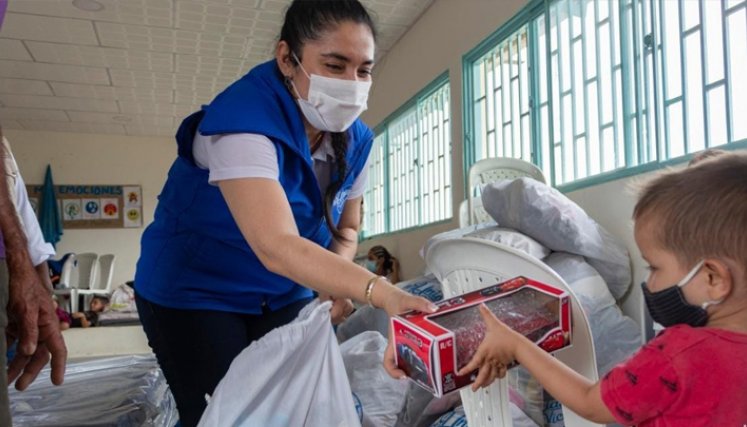 En ayuda humanitaria inmediata-mecanismo especie, la Unidad para las Víctimas entregó bienes alimentarios y elementos de alojamiento a 1.775 hogares. La inversión superó los $575 millones. / Foto: Cortesía