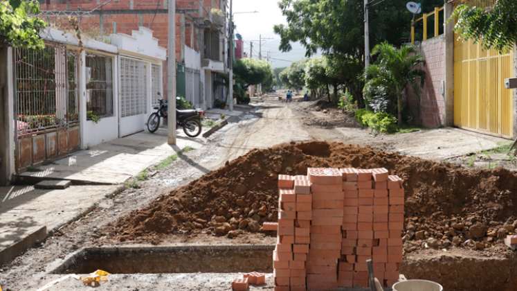 El sistema de alcantarillado solucionará el problema de las inundaciones que han sufrido desde el inicio los habitantes de este barrio.