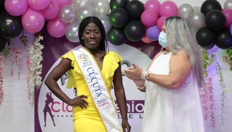 María Holanda Valencia