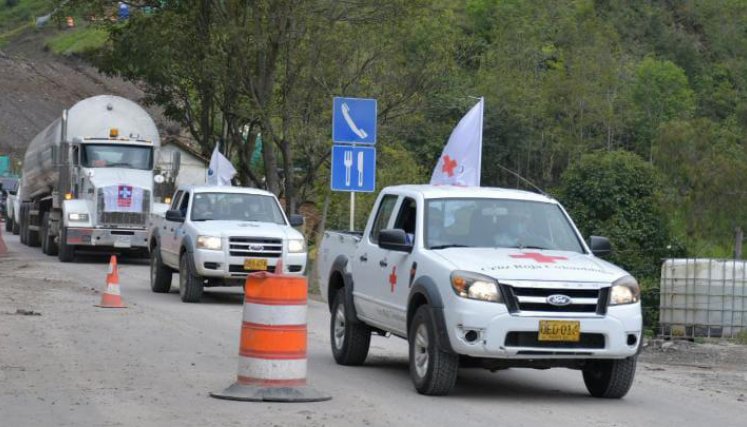 Carava con oxigenos se moviliza por el departamento.