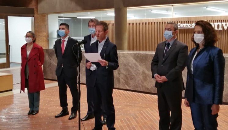 La mesa se volverá a sentar a discutir el próximo domingo, para determinar si se acepta la solicitud del Gobierno Nacional y se puede instalar una mesa de negociaciones que ayude a superar rápidamente la difícil situación que atraviesa el país. / Foto: Colprensa