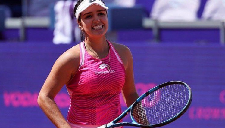 María Camil Osorio, quien en esta semana alcanzólo su mejor clasificación mundial al meterse en el Top 100 (puesto 98), gró su primera victoria en suelo parisino luego de que el año pasado cayera en esta instancia ante la egipcia Mayar Sherif.