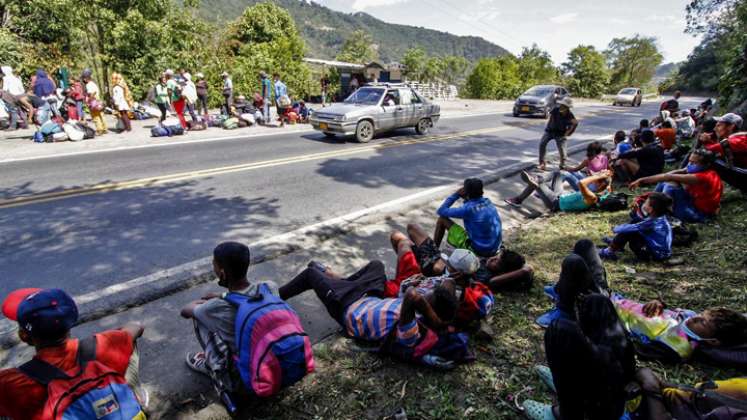 Cerca del 60% de los más de 5,4 millones de migrantes venezolanos no tienen papeles. Y la mayoría, unos 1,7 millones, vive en Colombia, por delante de Perú, Chile y Ecuador, según el sitio Frontera Viva. / Foto: AFP